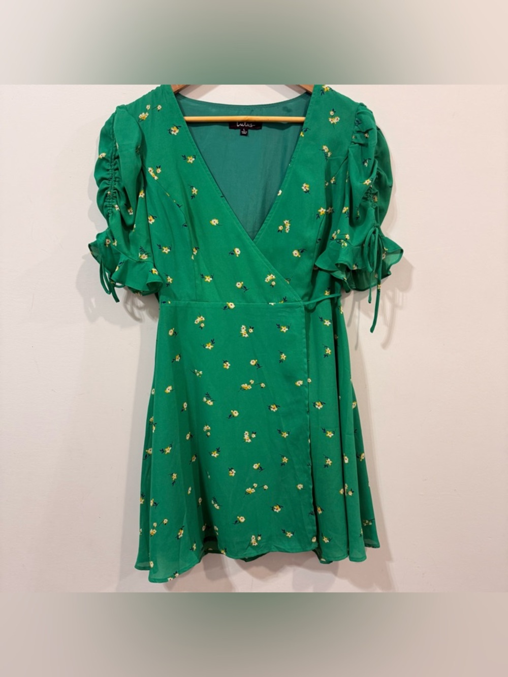 Lulu's Floral Fantasy Green Floral Print Ruffled Wrap Spring Mini Dress Size L